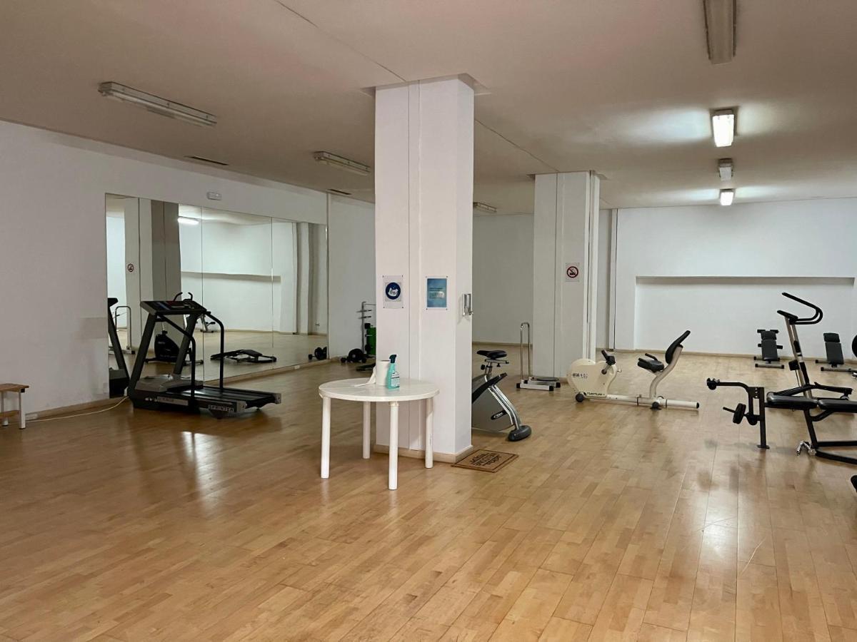 Puerto Banus Beach Moderno Apartamento マルベーリャ エクステリア 写真