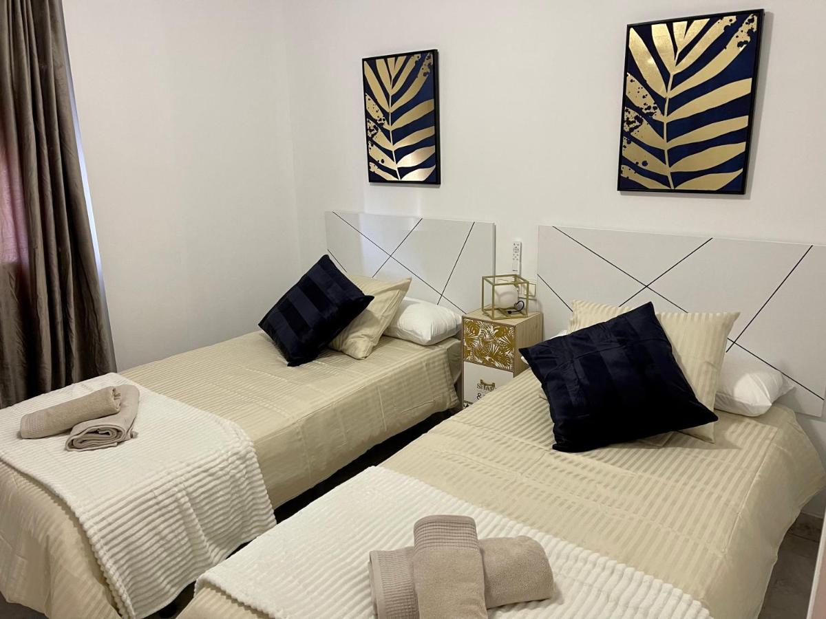 Puerto Banus Beach Moderno Apartamento マルベーリャ エクステリア 写真